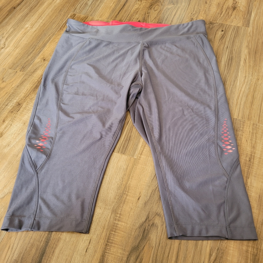 Athletic Works Womens Dri More Tech Cropped pants Size XL